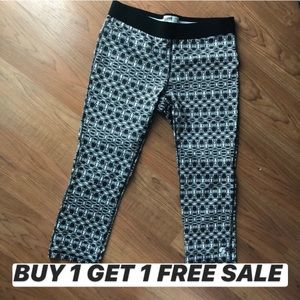 🌀B1G1 FREE🌀 Patterned crop yoga leggings
